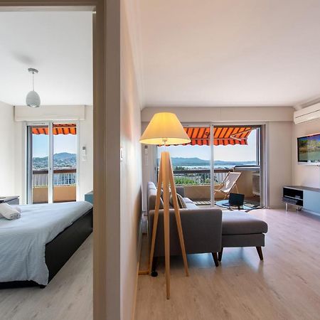 Le Cadet - Vue Panoramique Ville Et Baie De Sanary Sur Mer, Parking & Terrasse - 2 A 4 Pers Eksteriør bilde