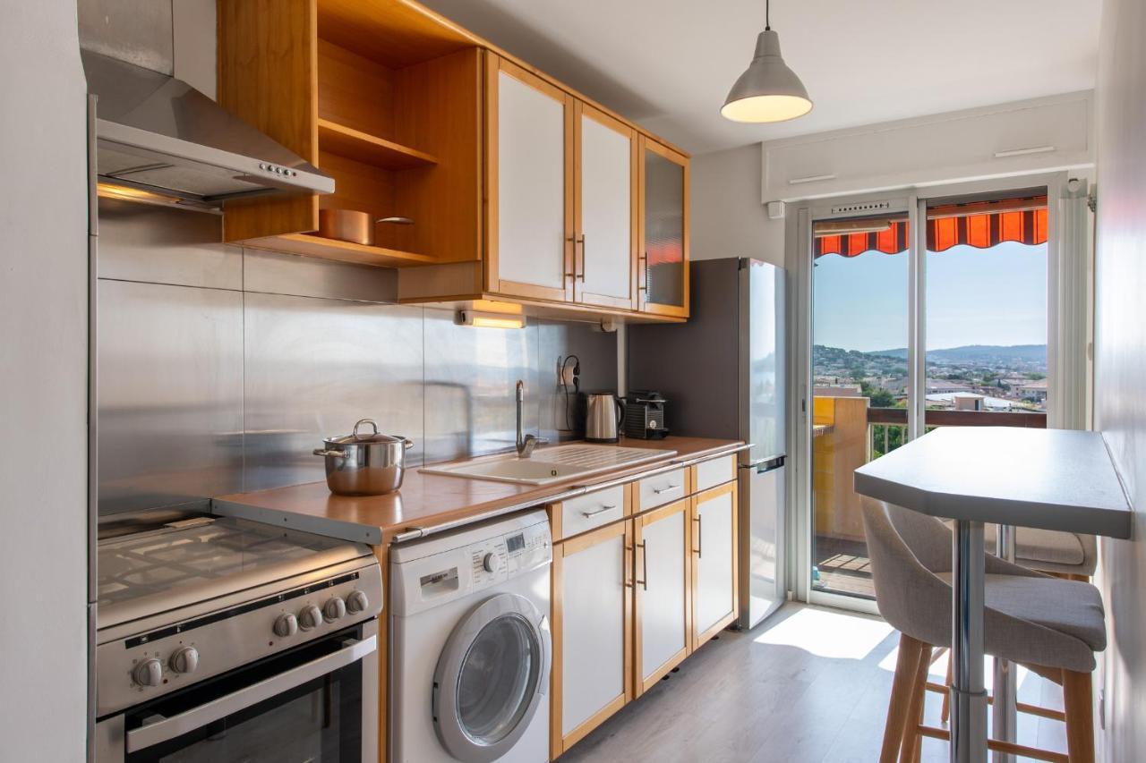 Le Cadet - Vue Panoramique Ville Et Baie De Sanary Sur Mer, Parking & Terrasse - 2 A 4 Pers Eksteriør bilde